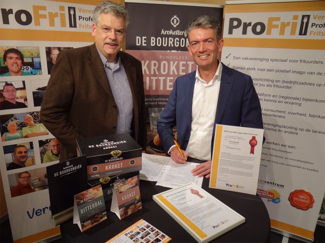 2015-03-18 - Marcel Joosten en Frans van Rooij ondertekening exclusiviteit Bourgondier